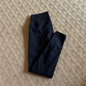 alo yoga airbrush 7/8 leggings